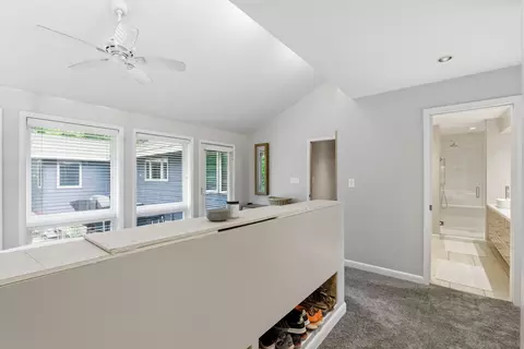 Entry Way - 4655 S Lakehill Ave, Springfield, MO 65804 photo 3 of 3