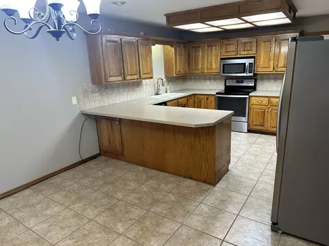 Kitchen - 3492 S Doris Ave, Springfield, MO 65807 photo 1 of 3
