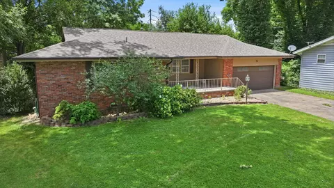 2411 S Mayfair Ave, Springfield, MO 65804 photo 6