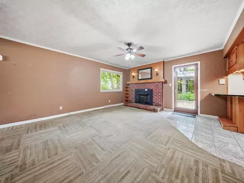2411 S Mayfair Ave, Springfield, MO 65804 photo 15