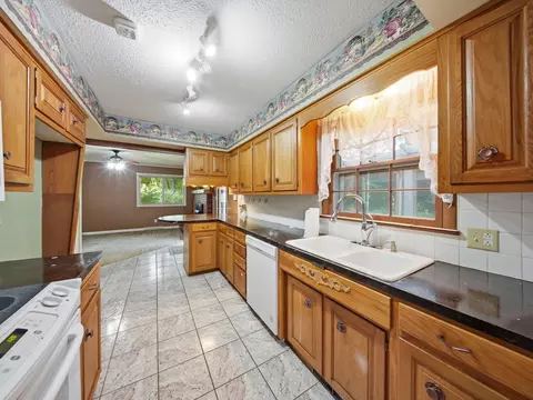 2411 S Mayfair Ave, Springfield, MO 65804 photo 17
