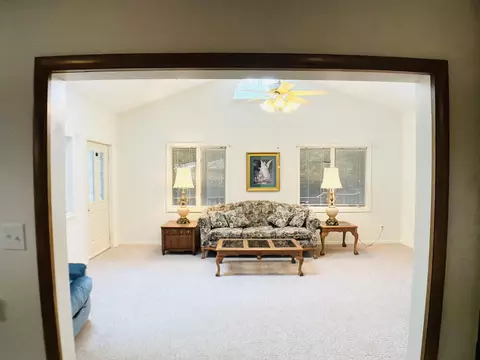 2049 S Brighton Dr, Springfield, MO 65804 photo 13