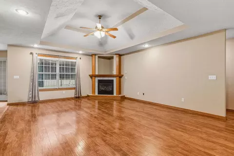 Living - 3263 N Dickerson Ave, Springfield, MO 65803 photo 1 of 5
