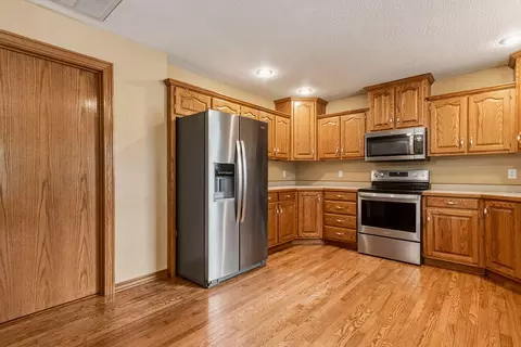 Kitchen - 3263 N Dickerson Ave, Springfield, MO 65803 photo 2 of 2