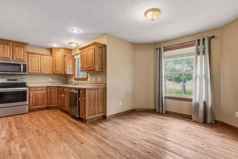 Other - 3263 N Dickerson Ave, Springfield, MO 65803 photo 1 of 6