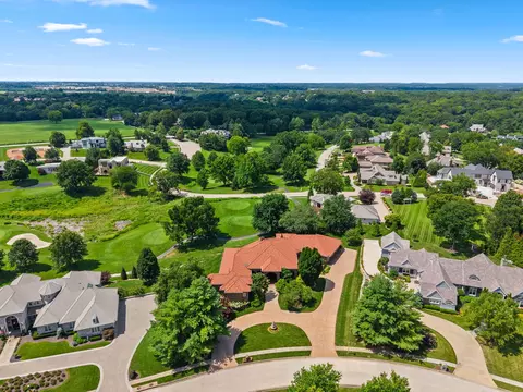View/Area - 3936 E Glen Abbey Dr, Springfield, MO 65809 photo 2 of 10