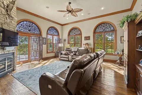Living - 3936 E Glen Abbey Dr, Springfield, MO 65809 photo 4 of 6