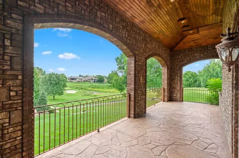 Exterior - 3936 E Glen Abbey Dr, Springfield, MO 65809 photo 16 of 29