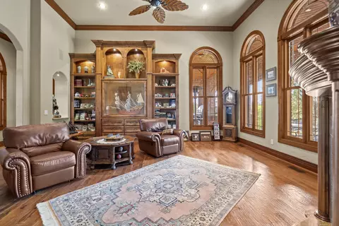Living - 3936 E Glen Abbey Dr, Springfield, MO 65809 photo 3 of 6