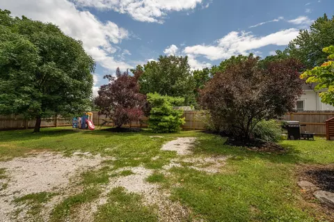 Exterior - 626 S Market Ave, Springfield, MO 65806 photo 7 of 8