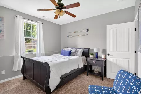 Bedroom - 1007 E Highview Dr, Ozark, MO 65721 photo 7 of 10