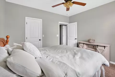 Bedroom - 1007 E Highview Dr, Ozark, MO 65721 photo 10 of 10