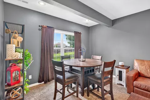 Dining - 1007 E Highview Dr, Ozark, MO 65721 photo 4 of 4