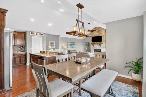 Dining - 1007 E Highview Dr, Ozark, MO 65721 photo 3 of 4