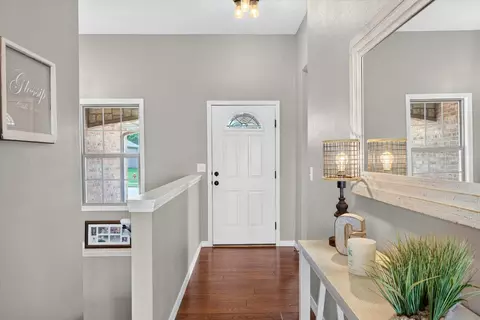 Entry Way - 1007 E Highview Dr, Ozark, MO 65721 photo 1 of 4