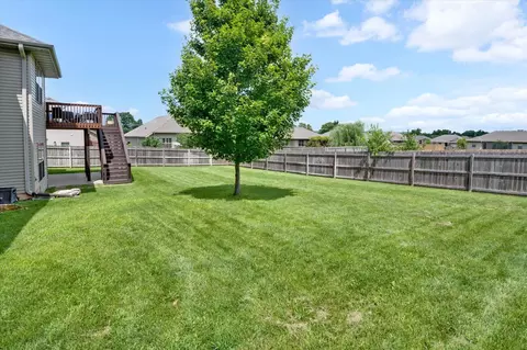 Exterior - 1007 E Highview Dr, Ozark, MO 65721 photo 8 of 9