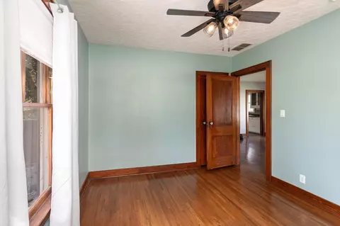 Bedroom - 1614 E Commercial St, Springfield, MO 65803 photo 2 of 4