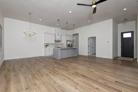 Living - 1539 W Gaslight Dr, Springfield, MO 65810 photo 2 of 2