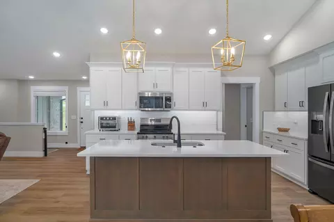 Kitchen - 385 Plumtree Dr, Ozark, MO 65721 photo 2 of 7