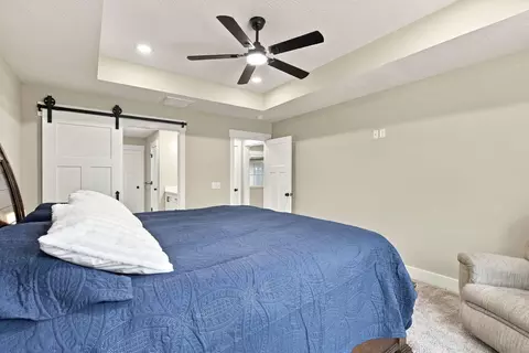 Bedroom - 385 Plumtree Dr, Ozark, MO 65721 photo 2 of 5