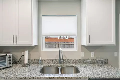 Kitchen - 1423 E Macon St, Republic, MO 65738 photo 4 of 4