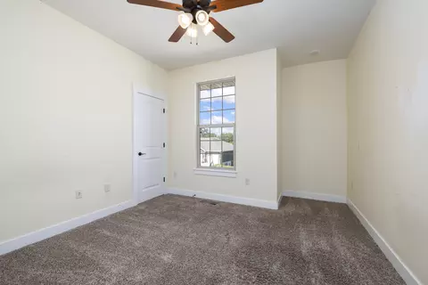 Bedroom - 2086 Bull Run Rd, Ozark, MO 65721 photo 4 of 4
