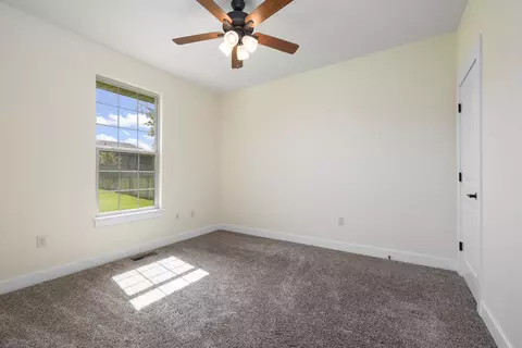 Bedroom - 2086 Bull Run Rd, Ozark, MO 65721 photo 3 of 4