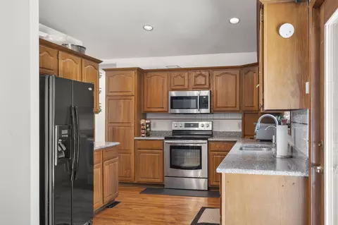 Kitchen - 299 Sunny Brook Dr, Branson, MO 65616 photo 3 of 5