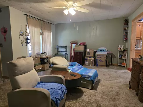Living - 22 Thomasville Rd, Buffalo, MO 65622 photo 2 of 2