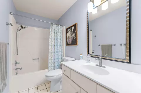 Bath - 161 Avondale Dr #12, Branson, MO 65616 photo 2 of 2