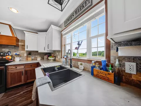 Kitchen - 12507 Us Route 66, Conway, MO 65632 photo 1 of 4