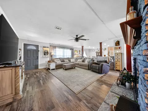 Living - 12507 Us Route 66, Conway, MO 65632 photo 2 of 2