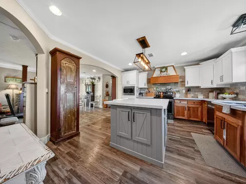 Kitchen - 12507 Us Route 66, Conway, MO 65632 photo 3 of 4