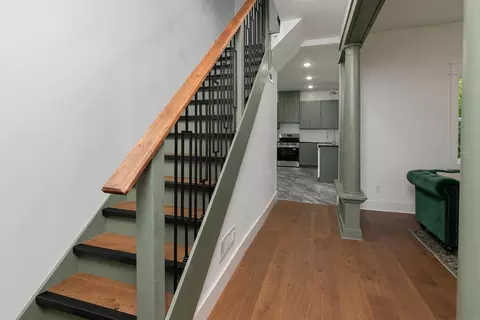 Entry Way - 601 W Madison St, Buffalo, MO 65622 photo 1 of 7