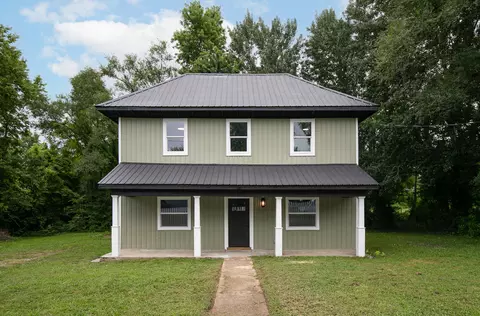 Exterior - 601 W Madison St, Buffalo, MO 65622 photo 2 of 6