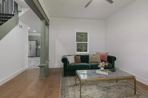 Living - 601 W Madison St, Buffalo, MO 65622 photo 1 of 2