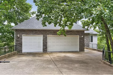 Exterior - 137 Sherman Way, Branson, MO 65616 photo 1 of 7