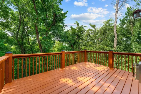 Exterior - 891 Valley View Dr, Branson, MO 65616 photo 3 of 6