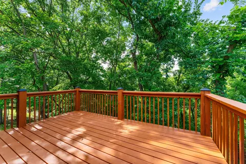 Exterior - 891 Valley View Dr, Branson, MO 65616 photo 4 of 6