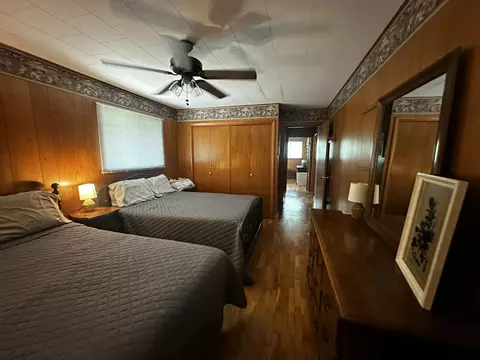 Bedroom - 275 Ludora Dr, Shell Knob, MO 65747 photo 3 of 3