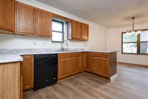 Kitchen - 640 E Kerr St, Springfield, MO 65803 photo 3 of 4