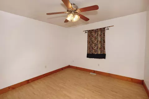 Bedroom - 1694 Green Rd, Marshfield, MO 65706 photo 1 of 3