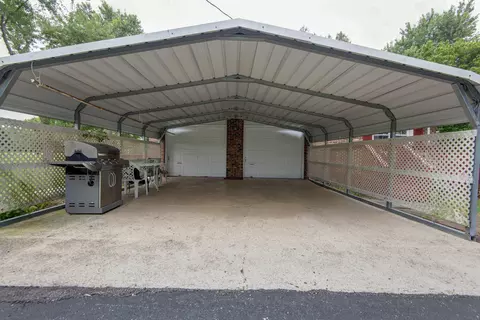 Exterior - 2369 N Farm Road 101, Springfield, MO 65802 photo 10 of 11