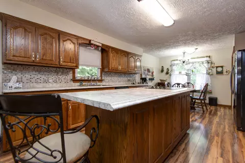 Kitchen - 2369 N Farm Road 101, Springfield, MO 65802 photo 2 of 4