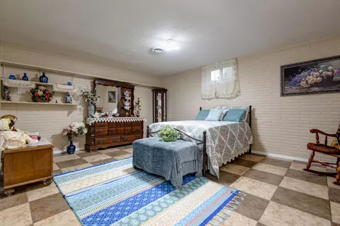 Bedroom - 2369 N Farm Road 101, Springfield, MO 65802 photo 4 of 4