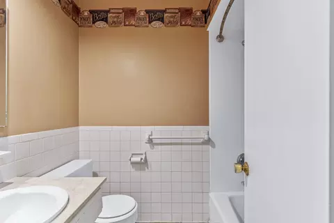 Bath - 2039 S 2041 S Barcliff Ave, Springfield, MO 65804 photo 2 of 2