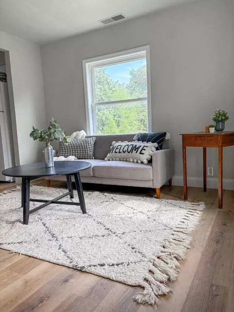 902 Freeman Rd, Neosho, MO 64850 photo 3