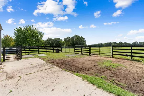 Exterior - 750 Big Timber Rd, Marshfield, MO 65706 photo 15 of 16