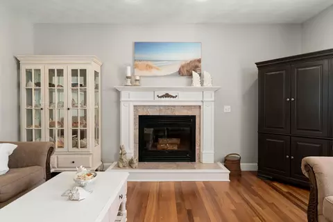 Living - 750 Big Timber Rd, Marshfield, MO 65706 photo 2 of 2