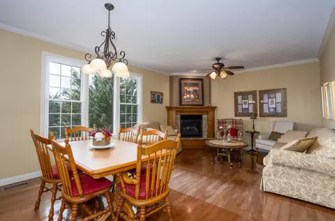Dining - 2818 E Cherrybark St, Springfield, MO 65804 photo 1 of 5